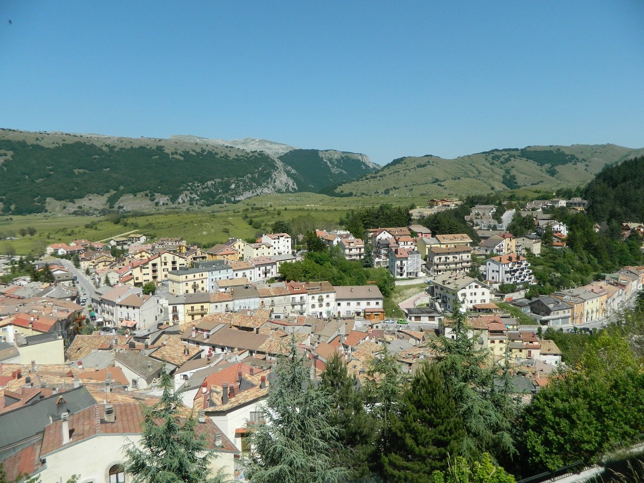 Immagine di copertina per Interruzione flusso idrico localit� Magnola nel comune di Ovindoli.