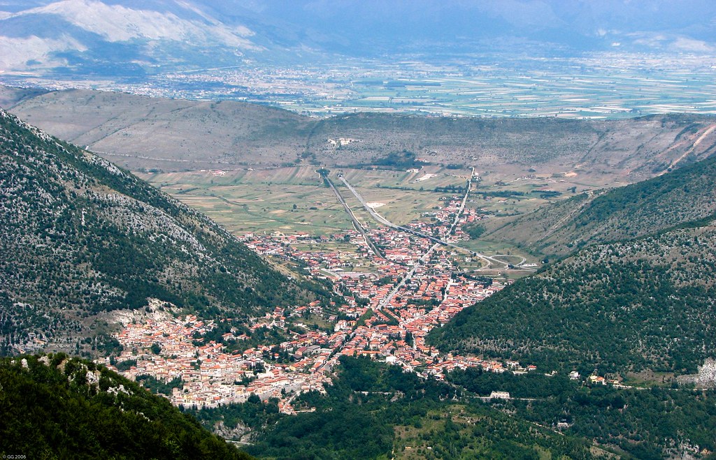 Riduzione flusso idrico in entrata presso i serbatoi comunali causa periodo stagionale di magra della sorgente \